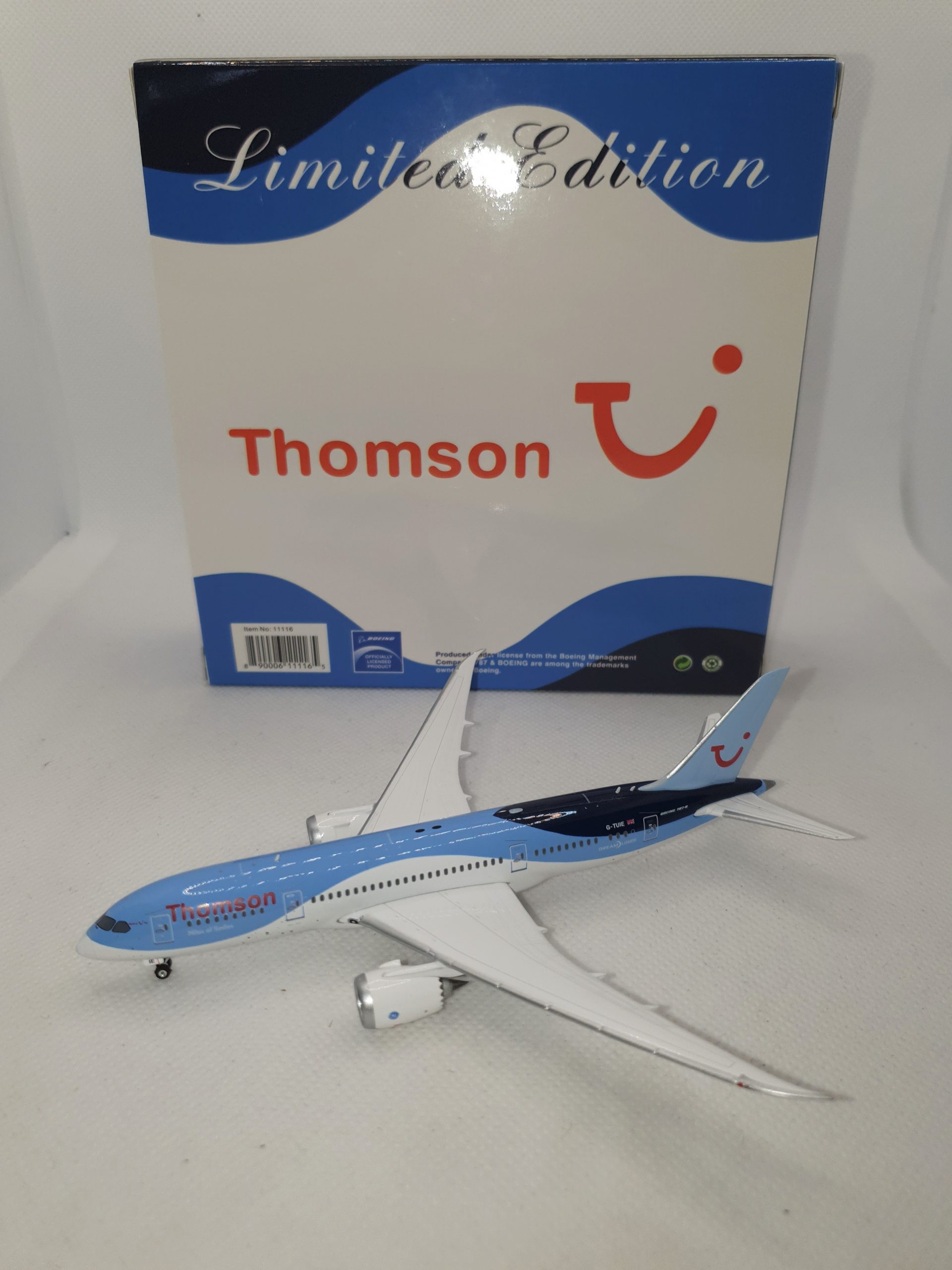 Phoenix 1:400 Thomson Airways Boeing 787-800 Dreamliner "G-TUIE" 