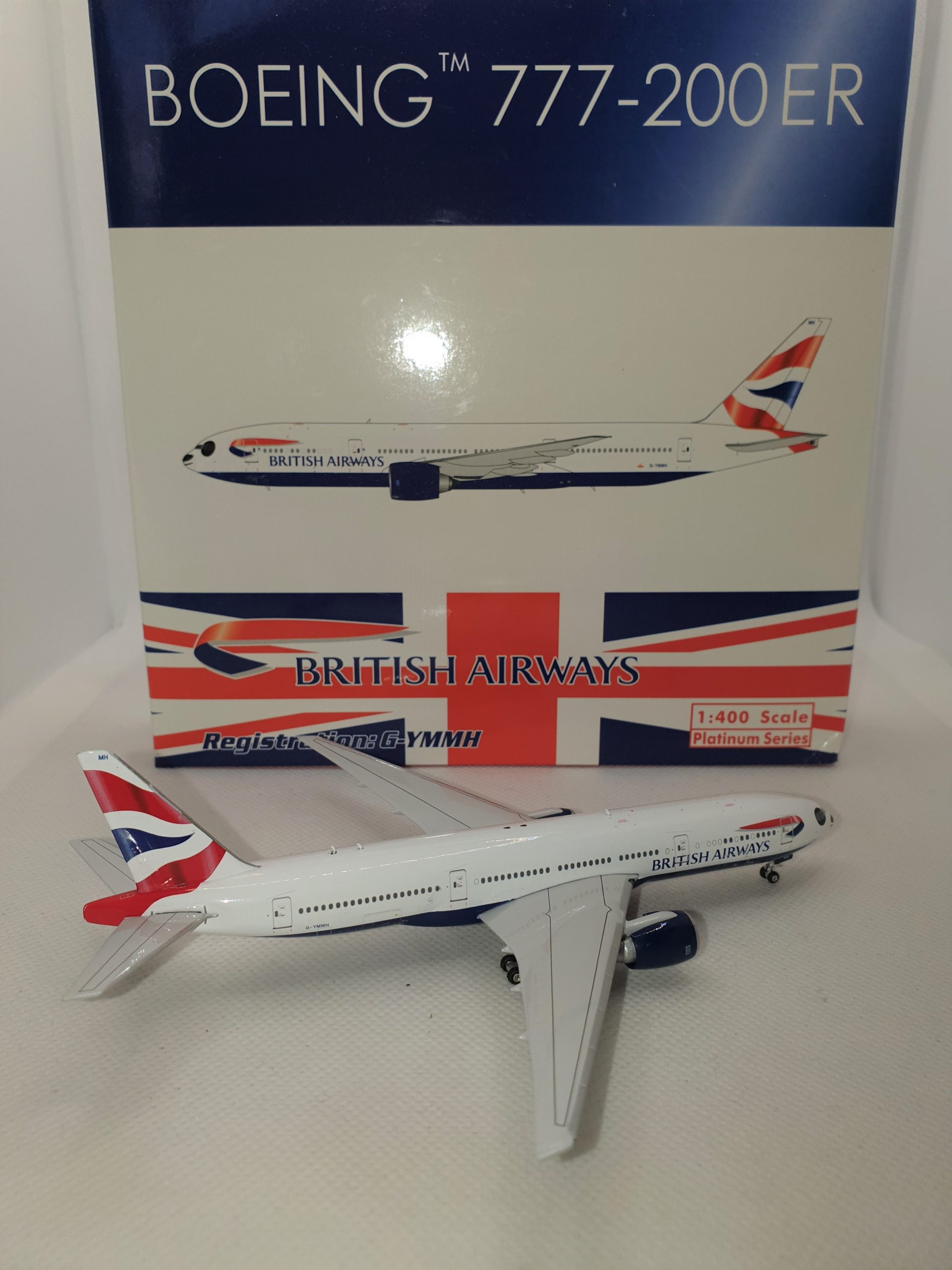 Phoenix 1:400 British Airways G-YMMH Boeing 777-200 - Bedfordshire Diecast