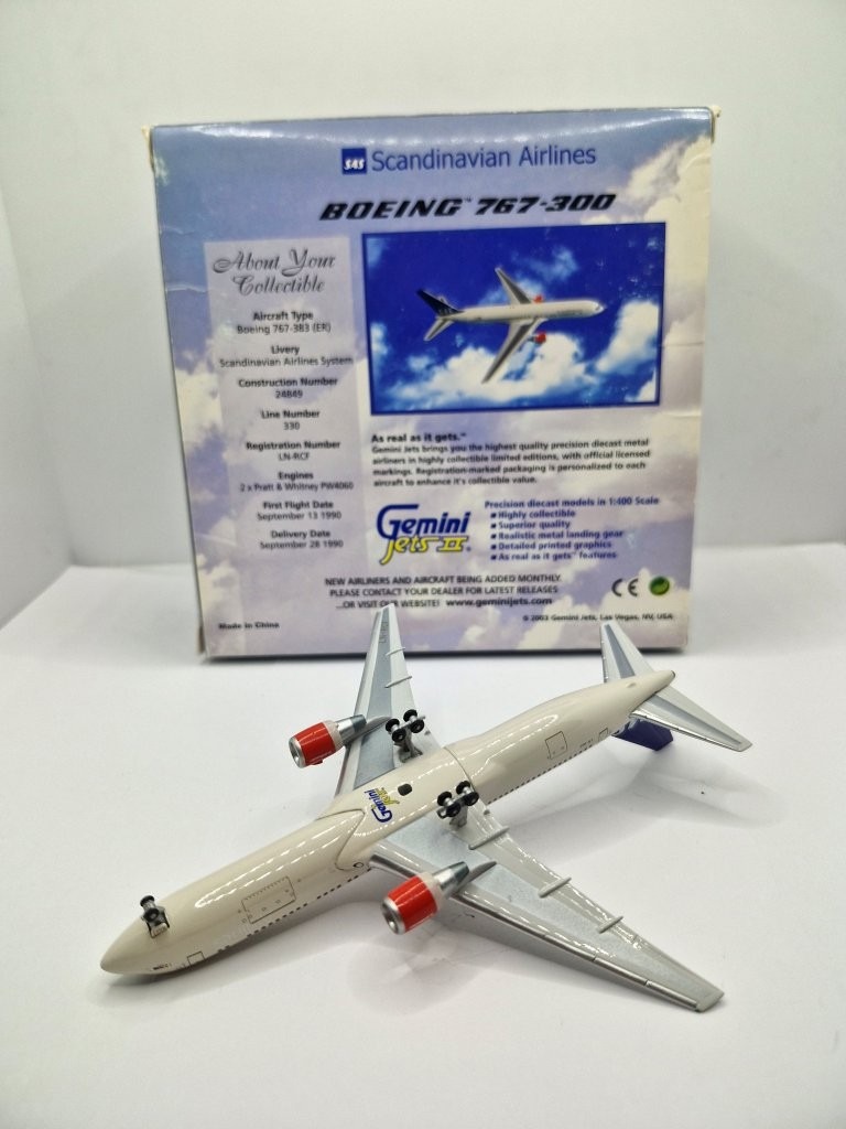 Gemini Jets 1:400 SAS Scandinavian Airlines LN-RCF Boeing 767-300 - Image 5