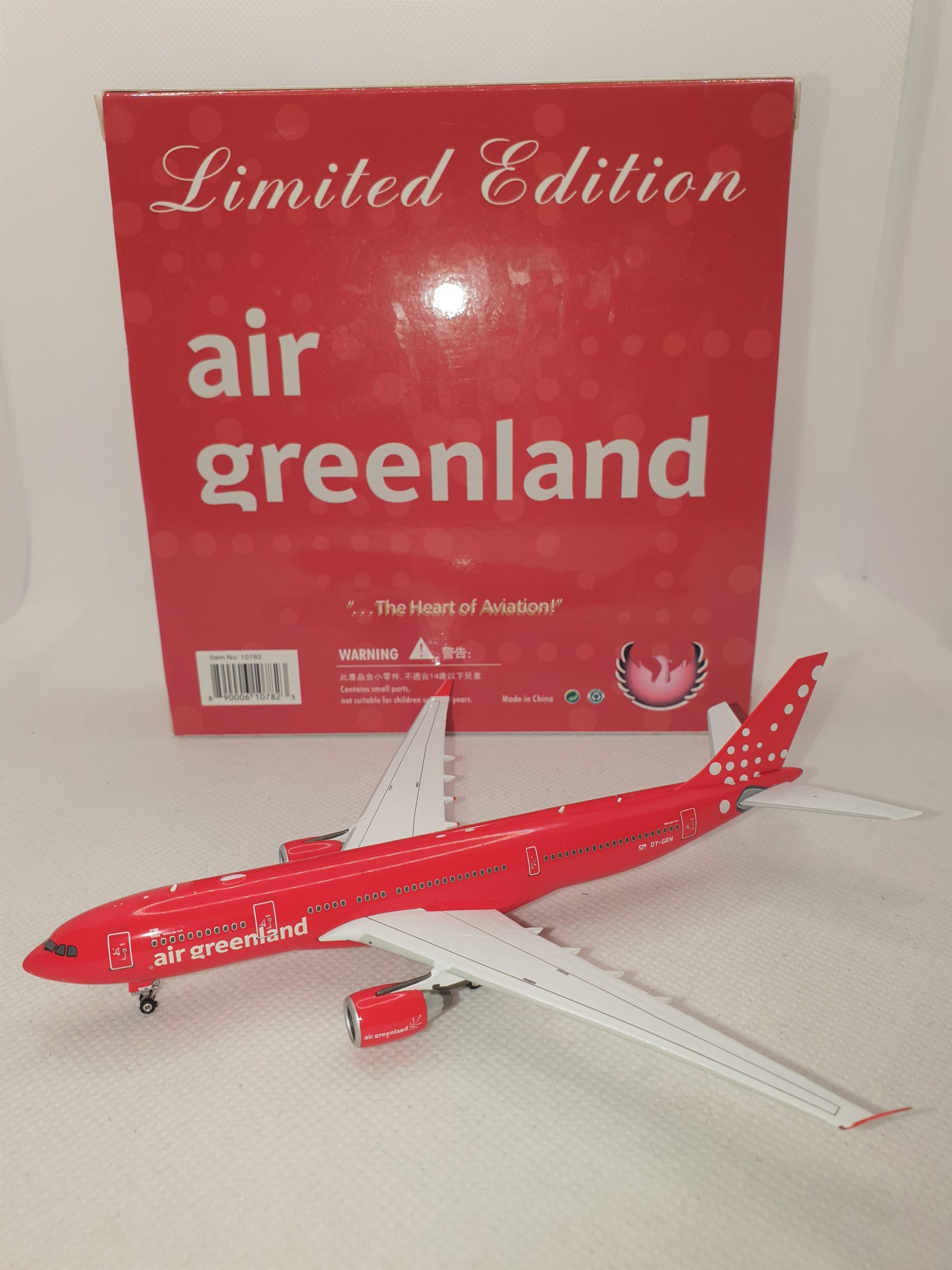Phoenix 1:400 Air Greenland OY-GRN Airbus A330-200 - Bedfordshire