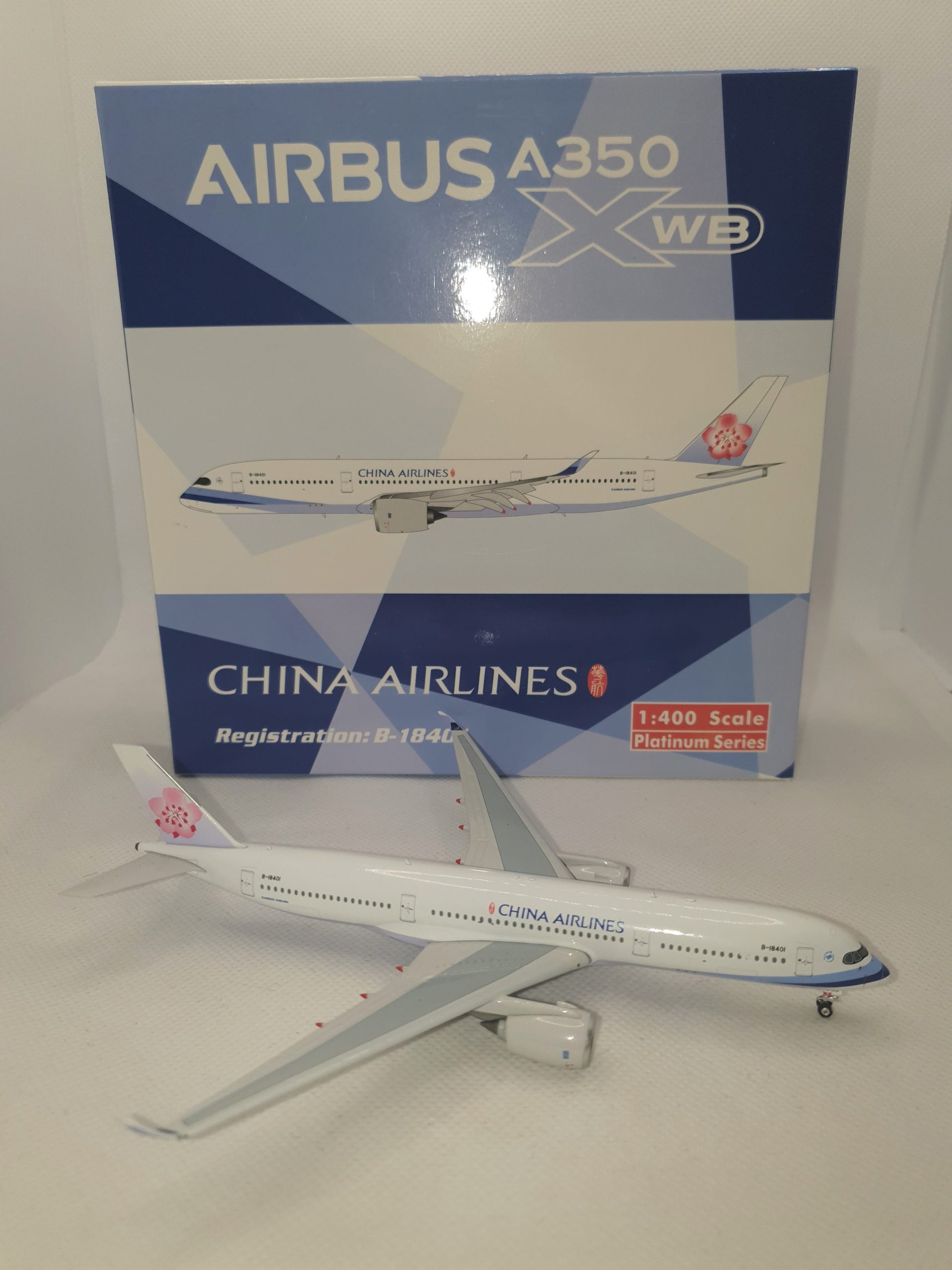 PH04271 Model Plane Details about   Phoenix 1:400 China Airlines Airbus A350-900 B-18916