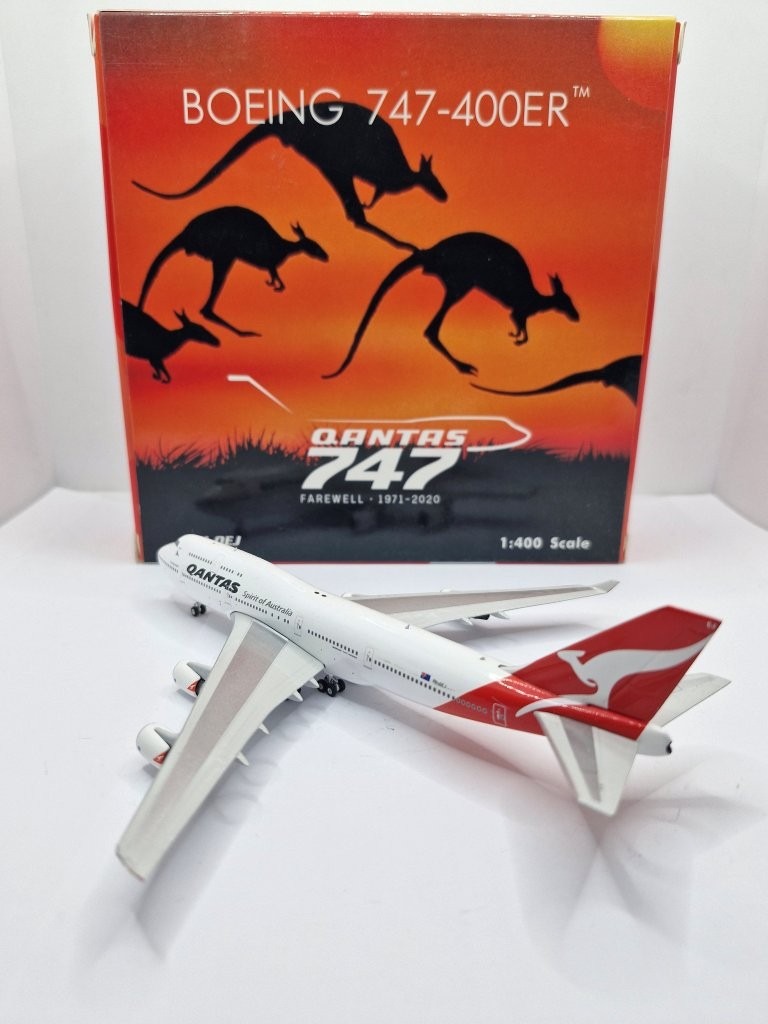 Phoenix 1:400 Qantas Airways VH-OEJ Boeing 747-400 - Image 4