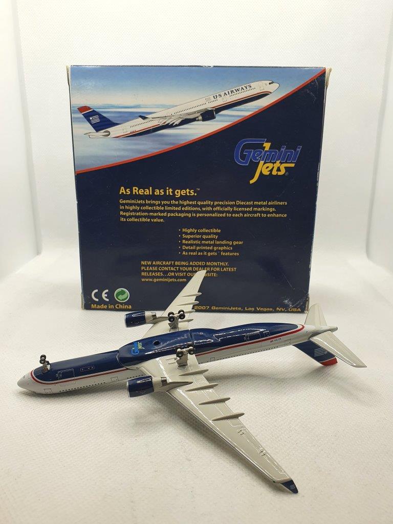 Gemini Jets 1:400 US Airways N273AY Airbus A330-300 - Bedfordshire
