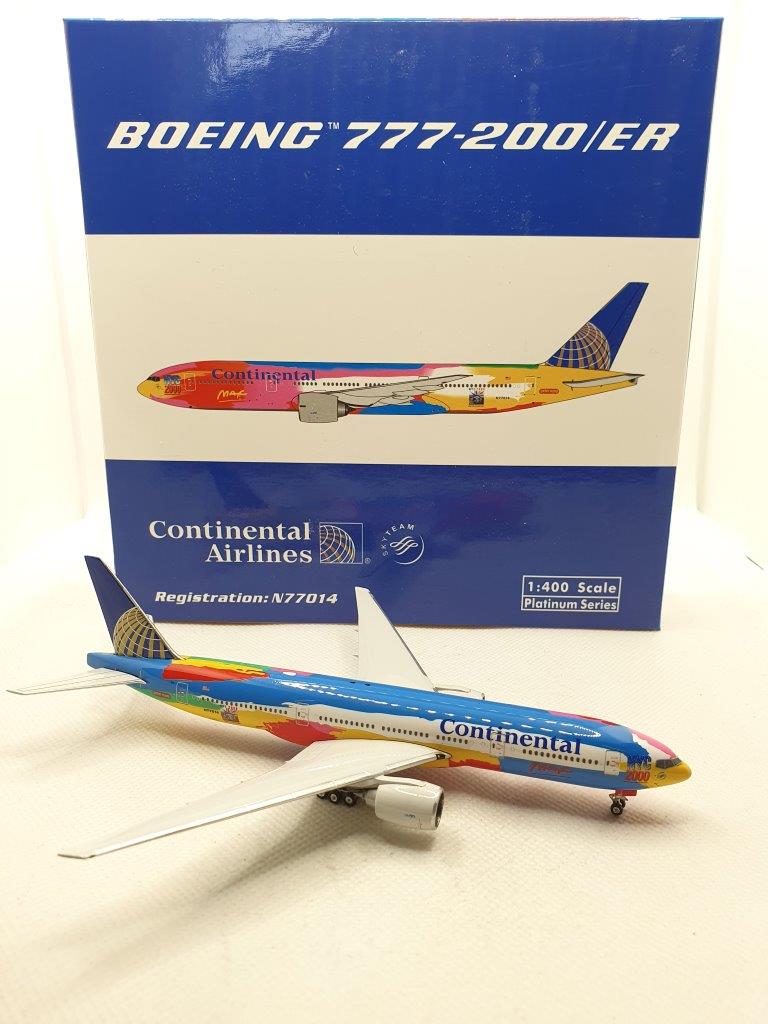 Phoenix 1:400 Continental Airlines N77014 Boeing 777-200