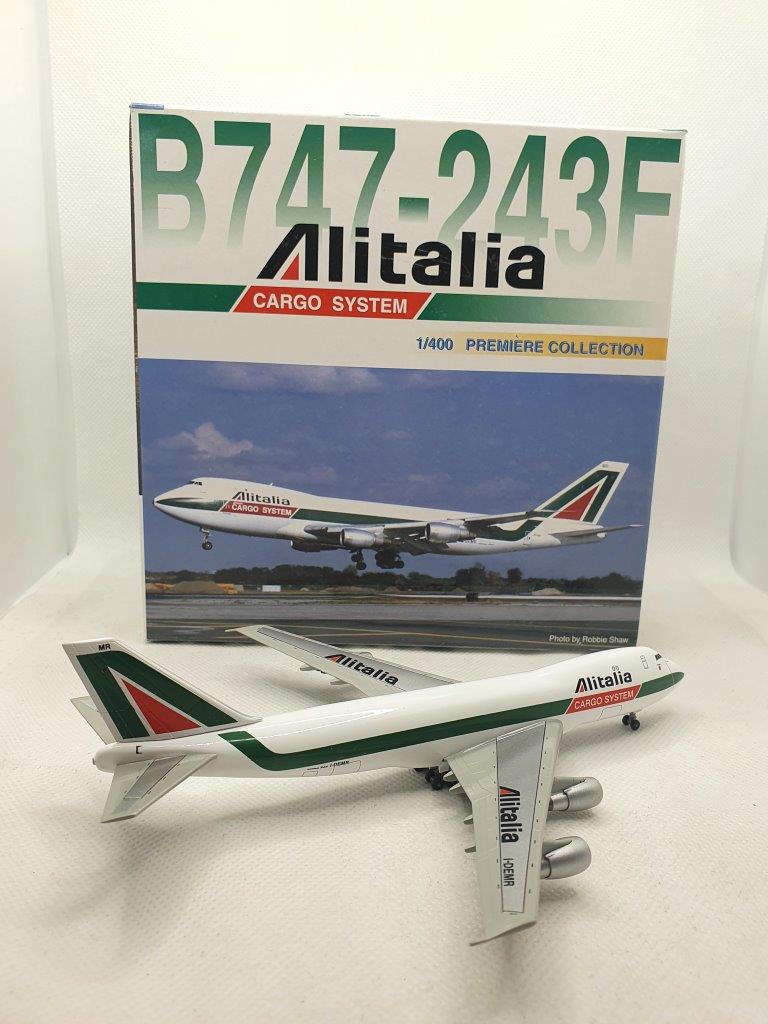 Dragon Wings 1:400 Alitalia I-DEMR Boeing 747-200F - Bedfordshire