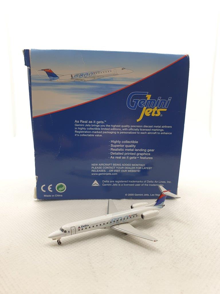 Modellino Aereo Gemini Jets Embraer ERJ-175 Delta Airlines - Scala 1:400, N274SY