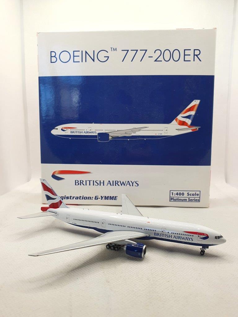 Phoenix 1:400 British Airways G-YMME Boeing 777-200 - Bedfordshire