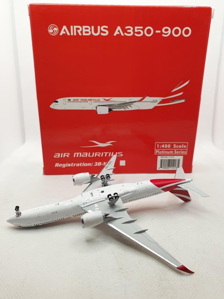Phoenix 1:400 Air Mauritius 3B-NBQ Airbus A350-900 - Image 5