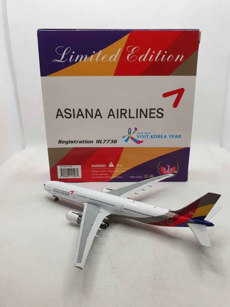 Phoenix 1:400 Asiana Airlines HL7736 Airbus A330-300 - Image 4