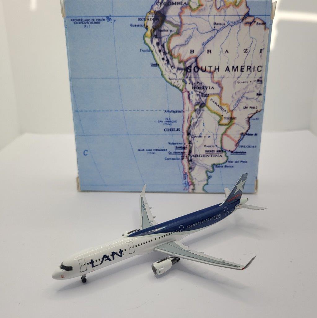 Aeroclassics 1:400 LAN Chile Airlines CC-BEA Airbus A321-200 SL ...