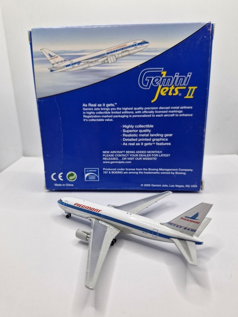 Gemini Jets 1:400 Piedmont Airlines N614P Boeing 767-200 - Image 4