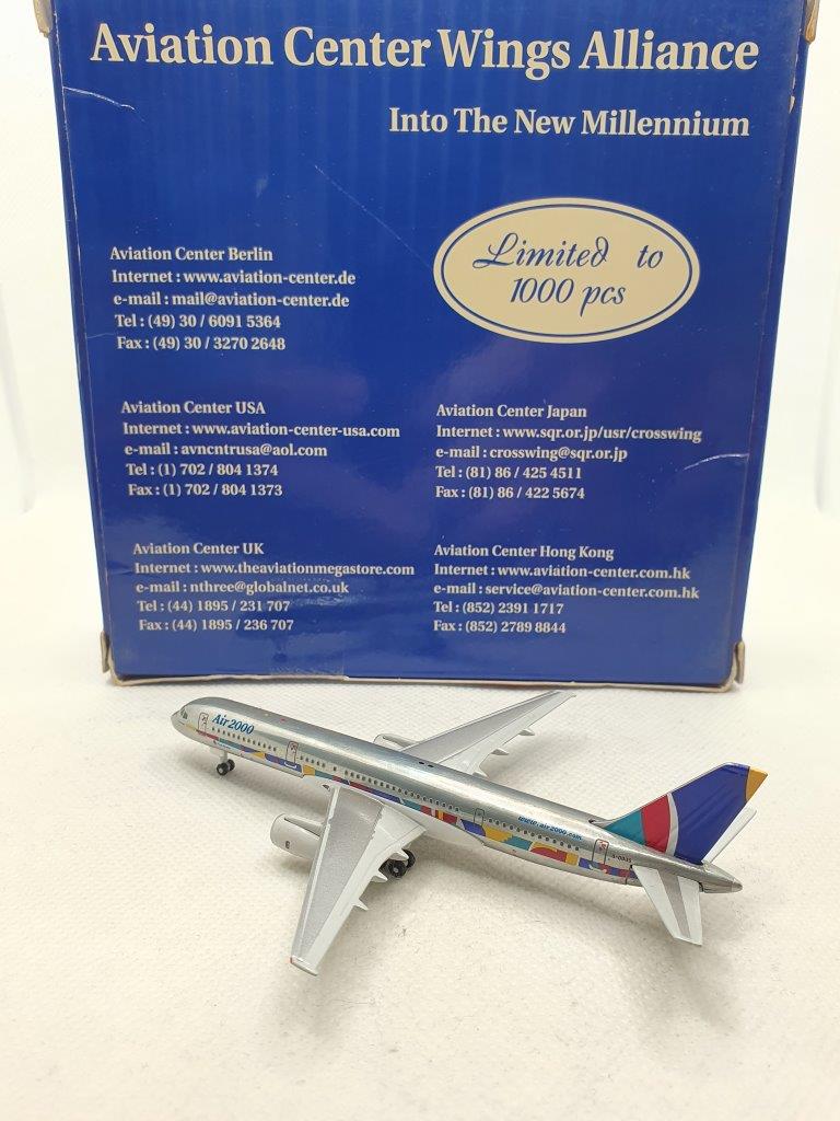Gemini Jets 1:400 Air 2000 G-OOOS Boeing 757-200 - Bedfordshire