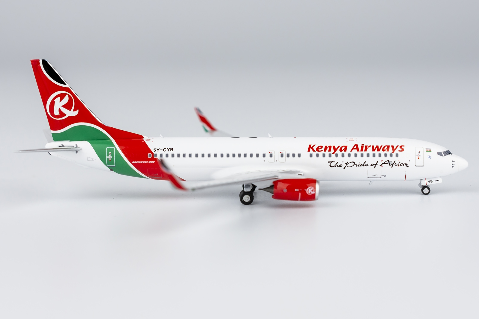 NG Models 1:400 Kenya Airways 5Y-CYB Boeing 737-800W - Image 6