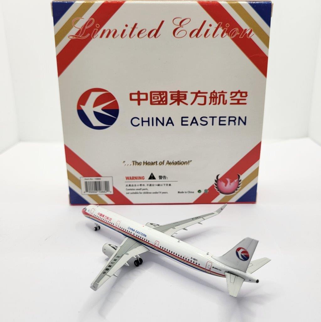 Phoenix 1:400 China Eastern Airlines B-9971 Airbus A321-200 SL - Image 4