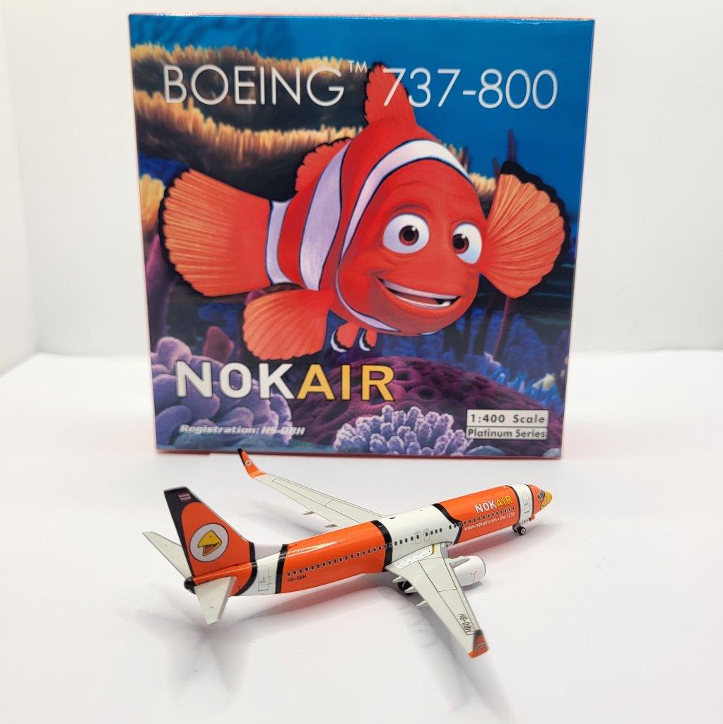 Phoenix 1:400 Nok Air HS-DBH Boeing 737-800W - Bedfordshire