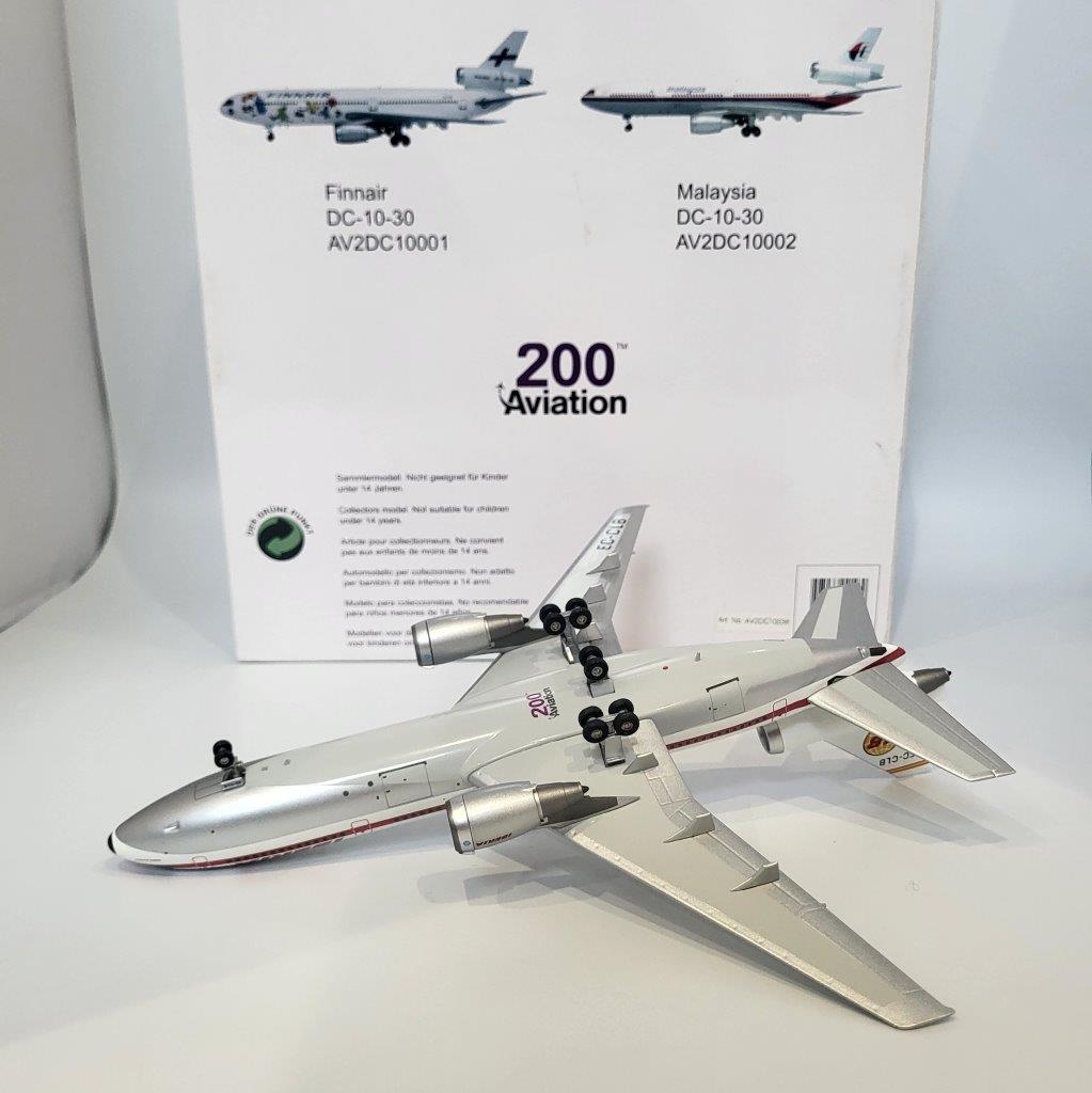 Aviation 200 1:200 Iberia EC-CLB McDonnell Douglas DC-10-30