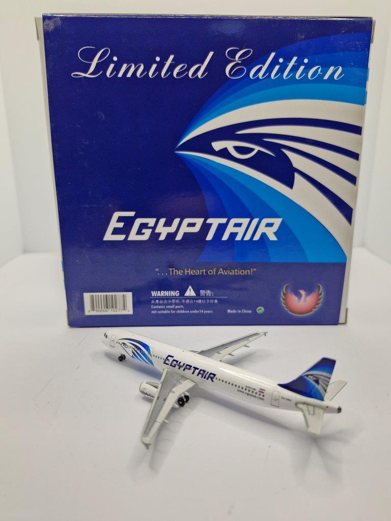 Phoenix 1:400 Egyptair SU-GBU Airbus A321-200 - Image 4