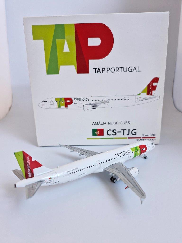 JC Wings 1:200 TAP Air Portugal CS-TJG Airbus A321-200 - Image 5