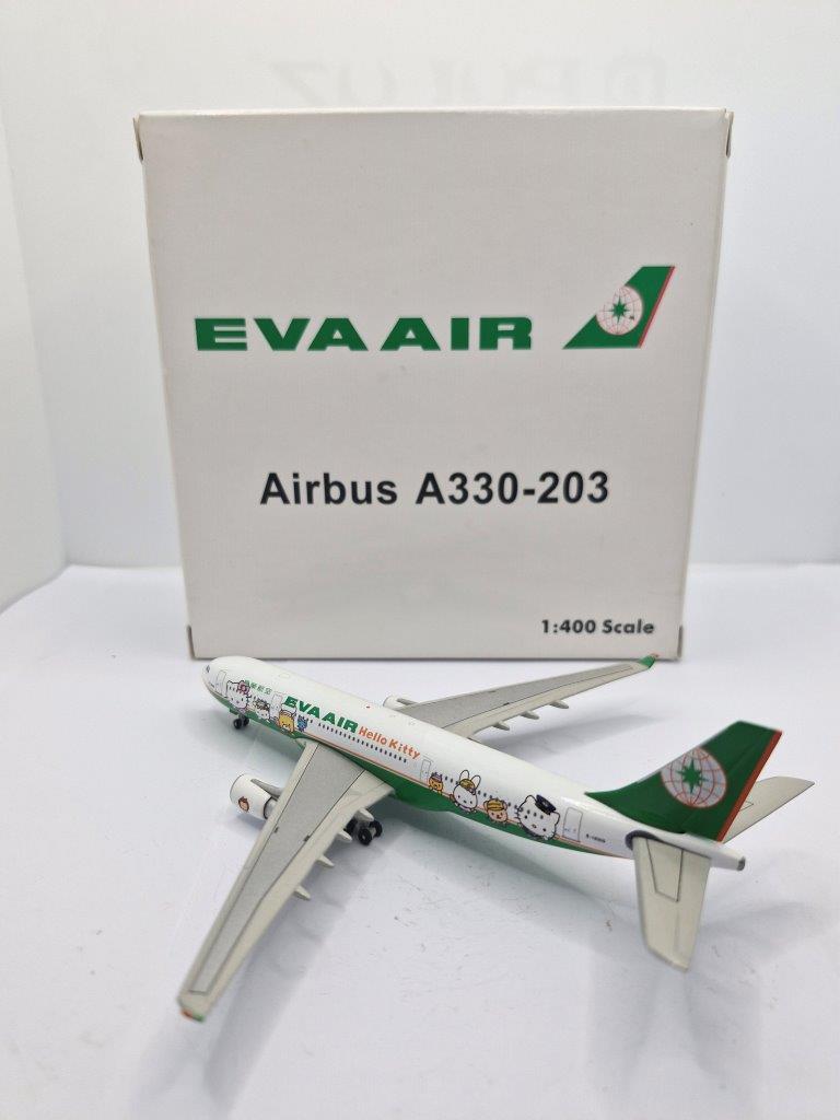 Phoenix 1:400 Eva Air B-16309 Airbus A330-200 - Bedfordshire