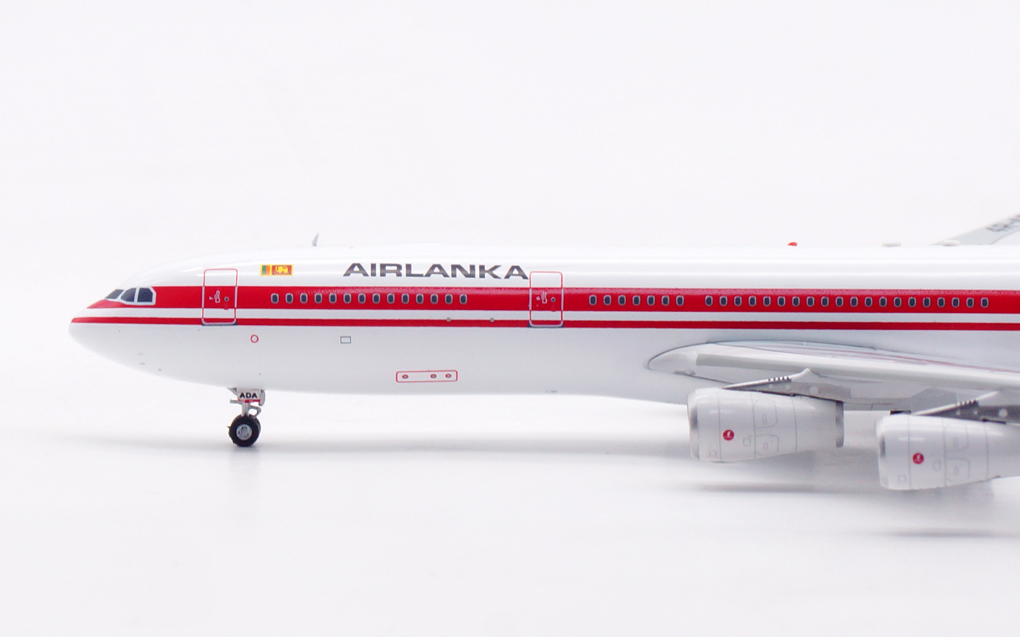 Aviation 400 1:400 Air Lanka 4R-ADA Airbus A340-300 - Image 11