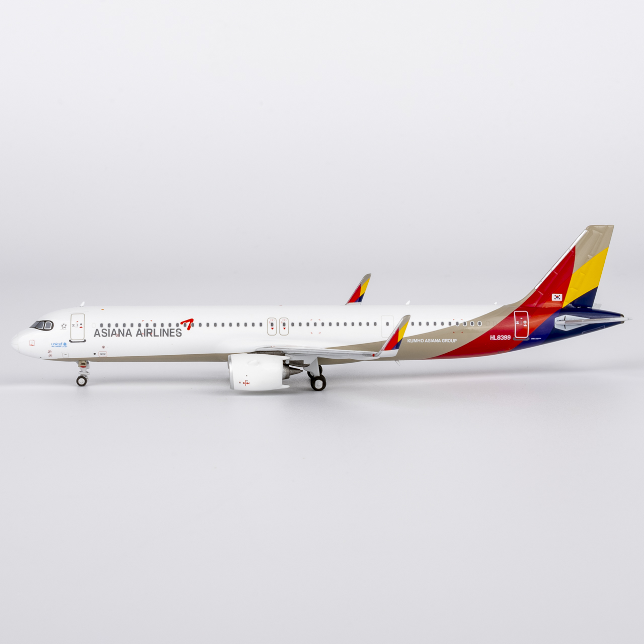 NG Models 1:400 Asiana Airlines HL8399 Airbus A321-Neo - Image 2