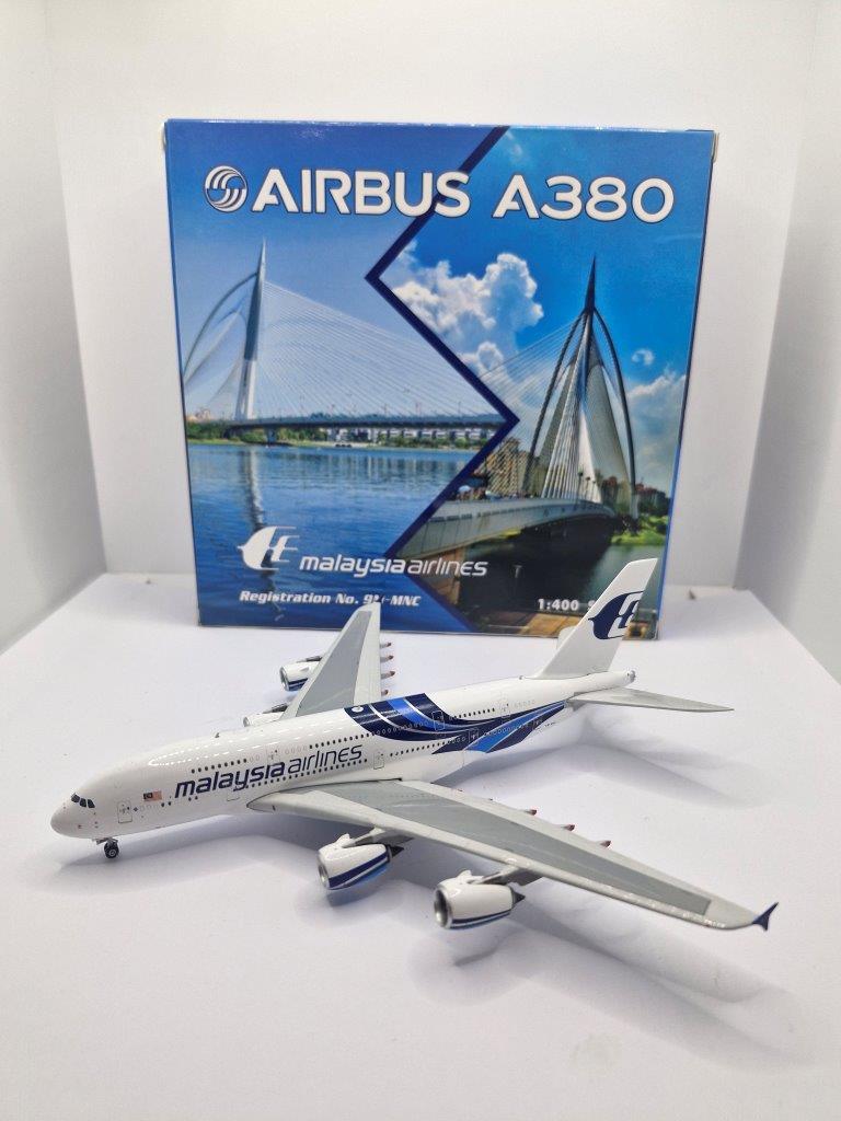 ➀ Phoenix 1/400 マレーシア航空 A380 9M-MNF ➀ Phoenix 1/400