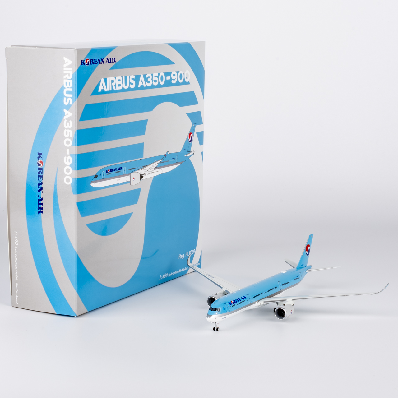 NG Models 1:400 Korean Air HL8597 Airbus A350-900 - Bedfordshire