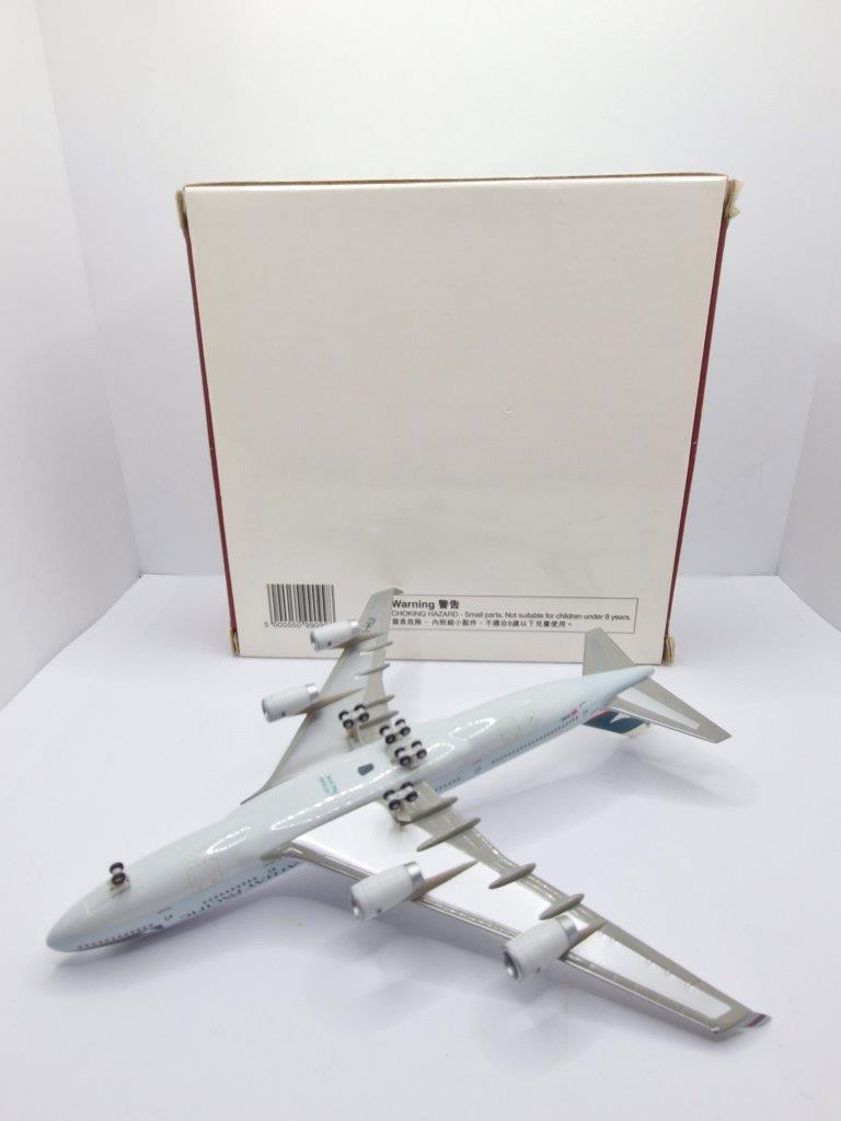 Herpa Wings 1:400 Cathay Pacific Airways B-HUI Boeing 747-400