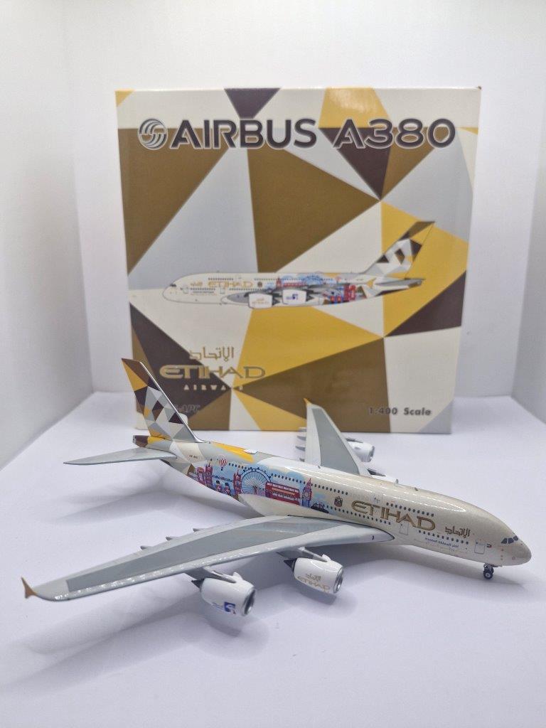 Phoenix 1:400 Etihad Airways A6-APC Airbus A380-800