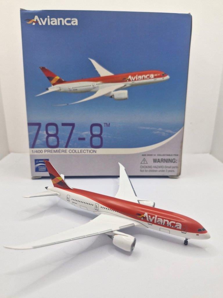 Dragon Wings 1:400 Avianca (no registration) Boeing 787-8