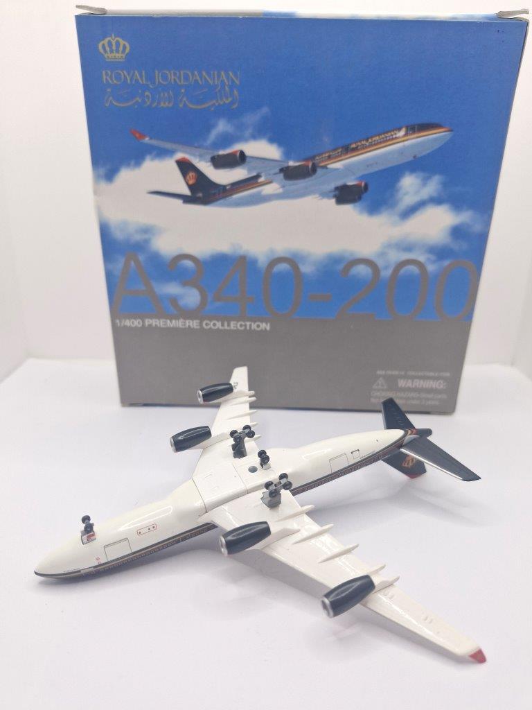 Dragon Wings 1:400 Royal Jordanian Airlines F-OHLQ Airbus A340-200 - Image 5