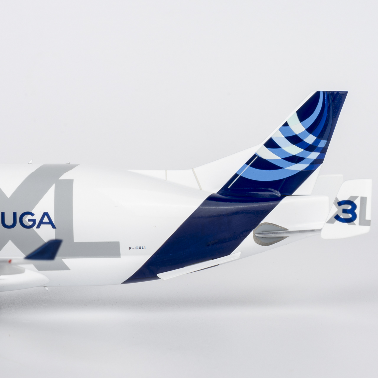 NG Models 1:400 Airbus Transport International F-GXLI Airbus A330-700 - Image 4