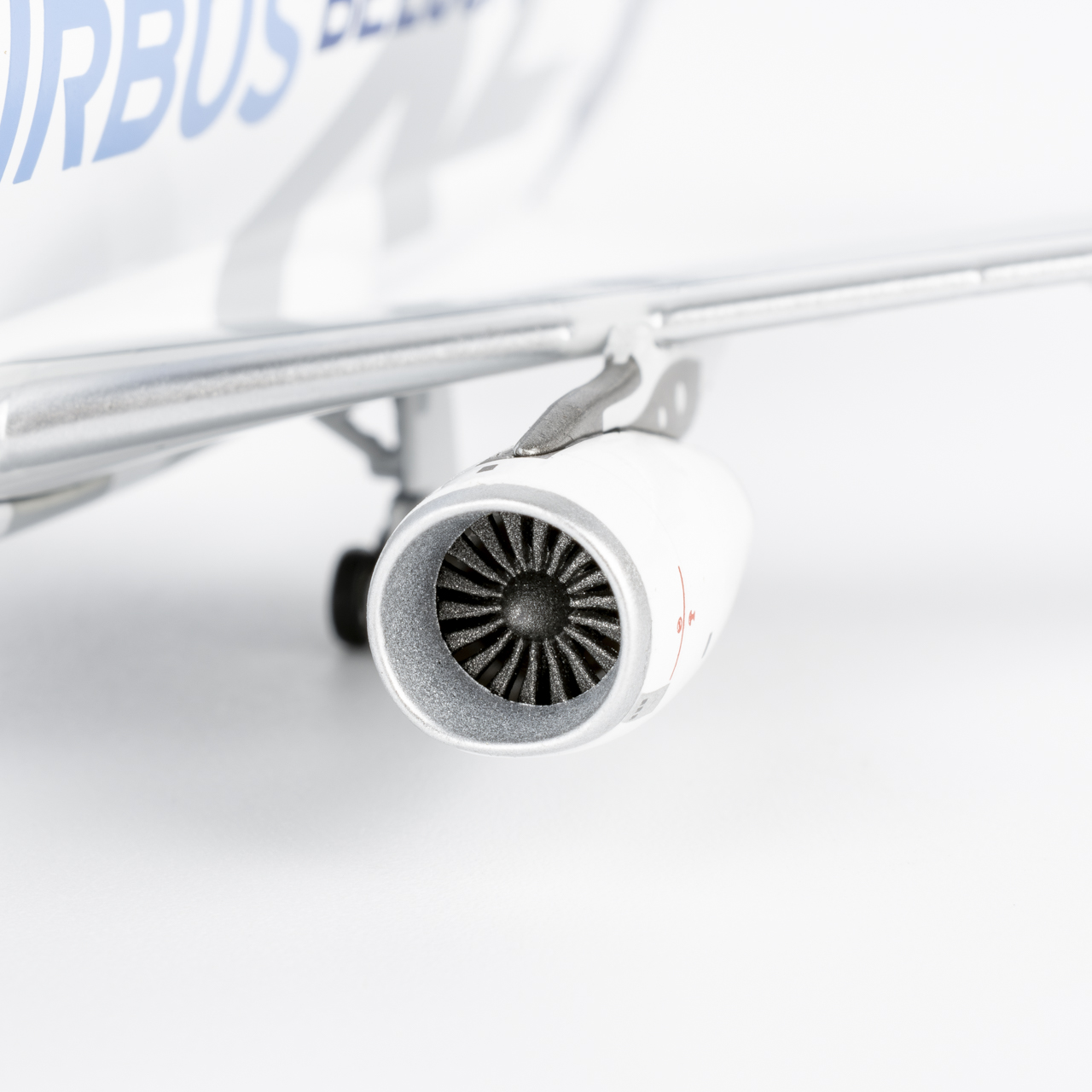 NG Models 1:400 Airbus Transport International F-GXLN Airbus A330-700 - Image 7
