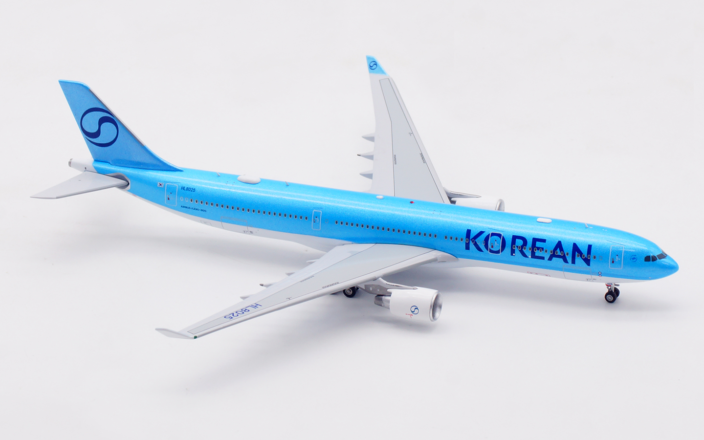 Aviation 400 1:400 Korean Air HL8025 Airbus A330-300 - Image 3