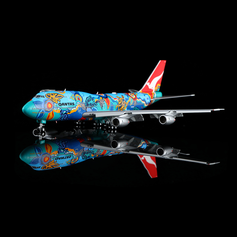 HX Models 1:400 Qantas Airways VH-EBU Boeing 747-300 