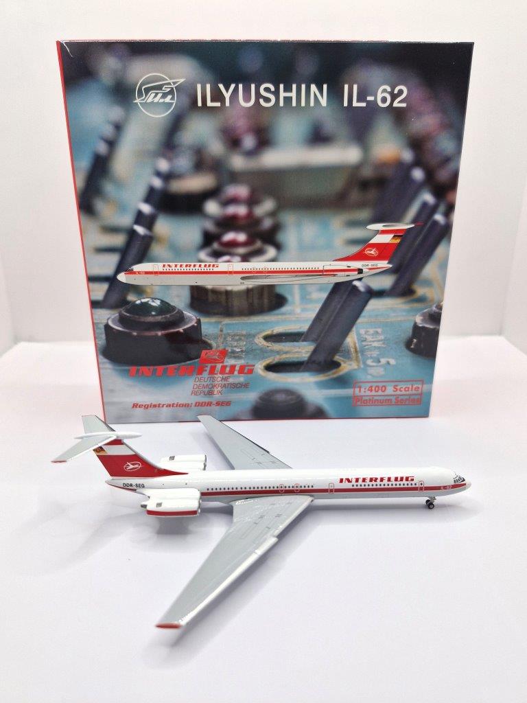 Phoenix 1:400 Interflug DDR-SEG Ilyushin IL-62 - Image 2