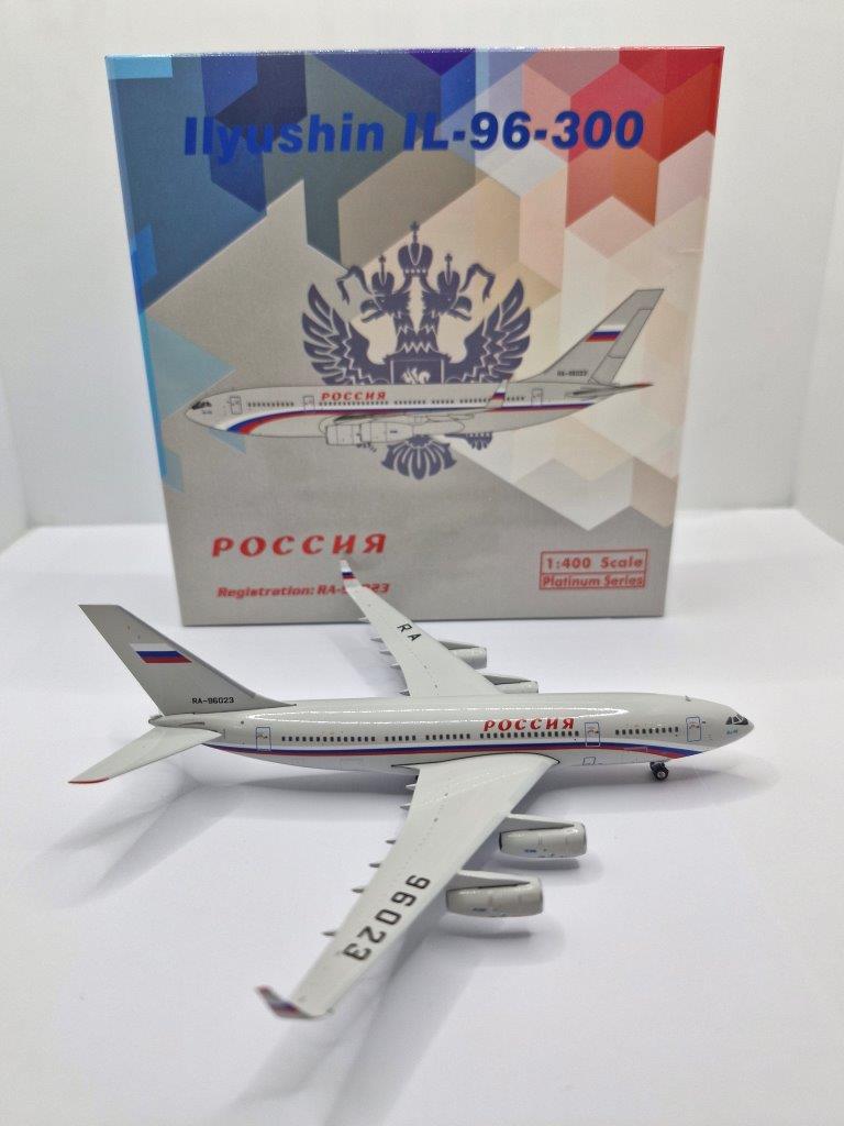 Phoenix 1:400 Rossiya SLO RA-96023 Ilyushin IL-96-300 - Image 2