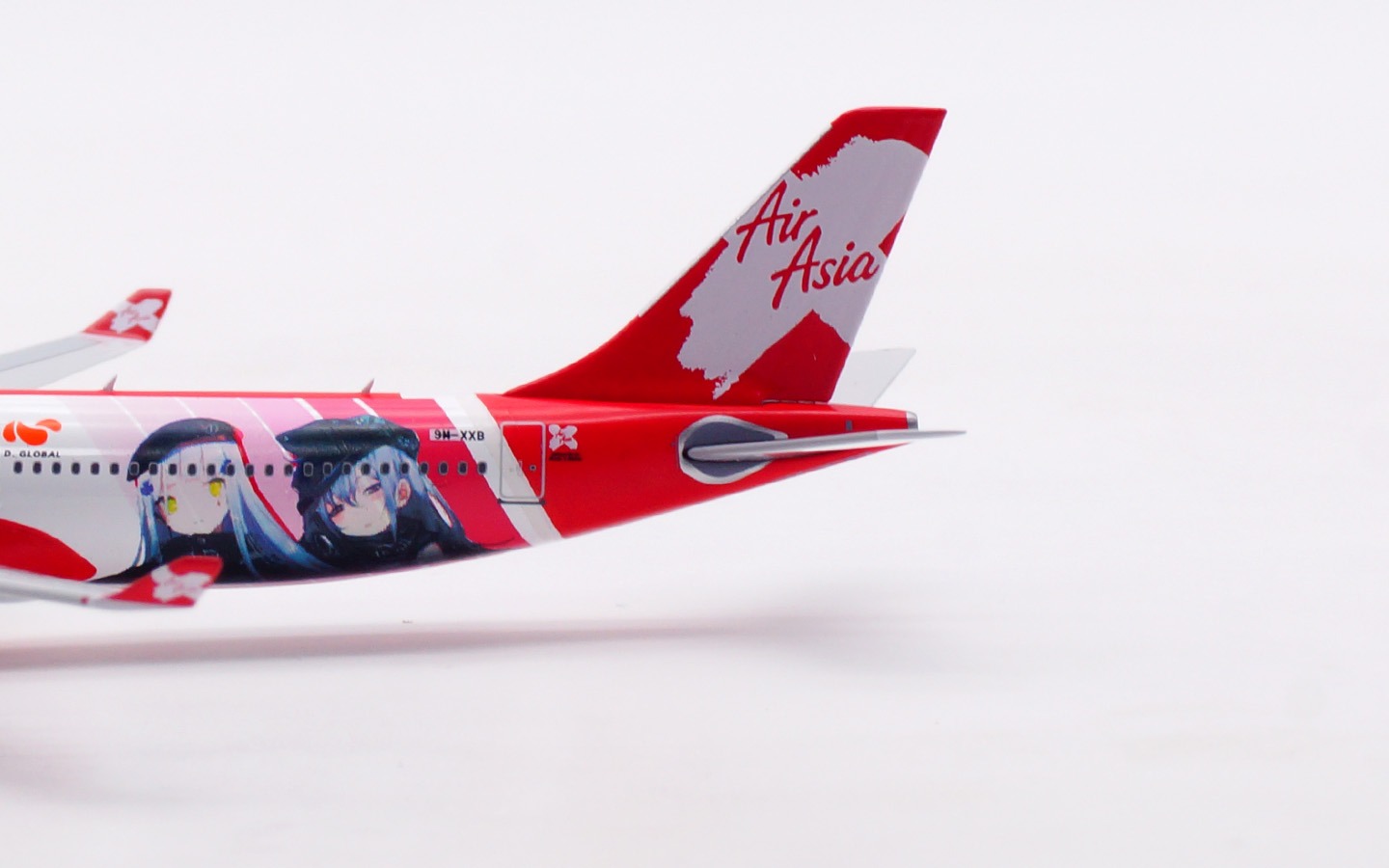 Aviation 400 1:400 Air Asia X 9M-XXB Airbus A330-300 - Image 6