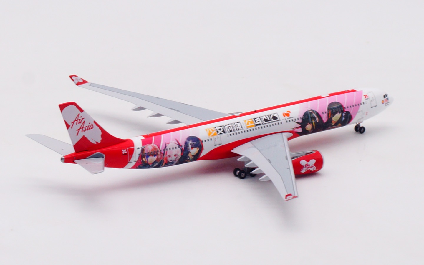 Aviation 400 1:400 Air Asia X 9M-XXB Airbus A330-300 - Image 10