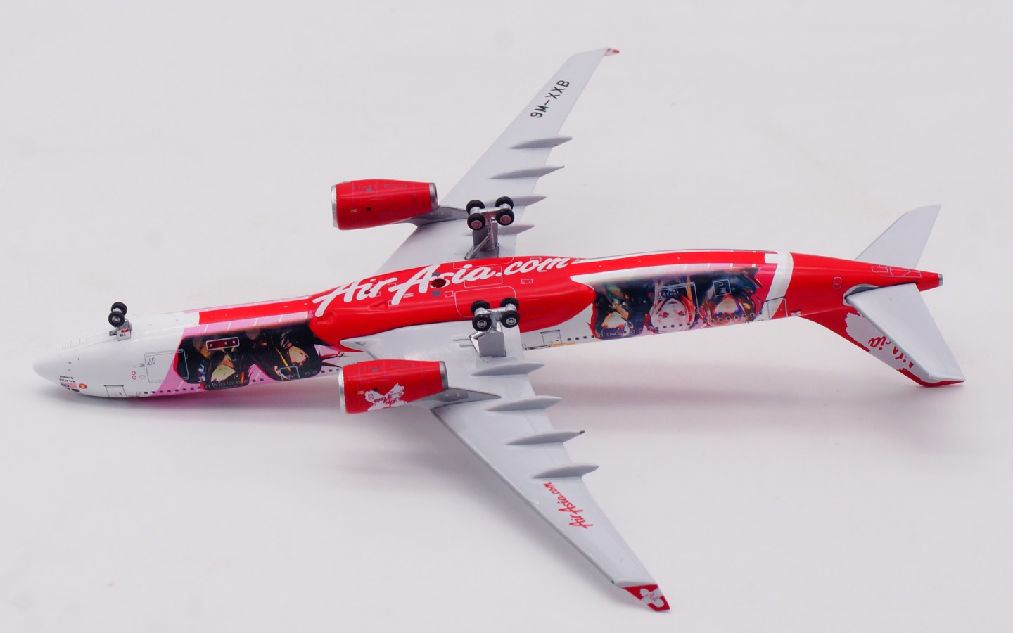 Aviation 400 1:400 Air Asia X 9M-XXB Airbus A330-300 - Image 13