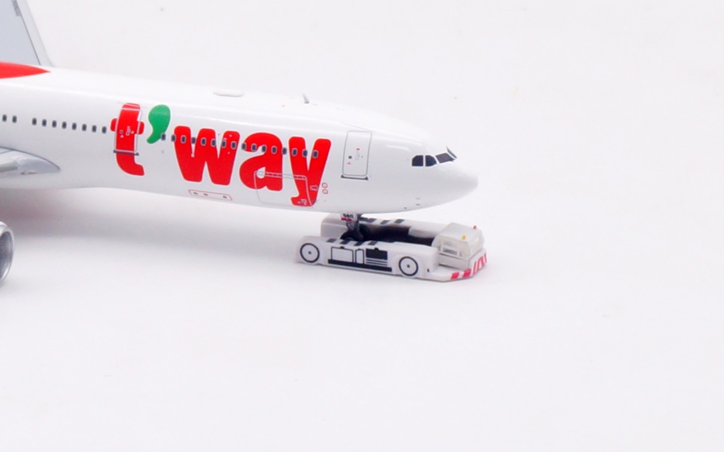 Aviation 400 1:400 T'Way Air HL8560 Airbus A330-300 - Image 5