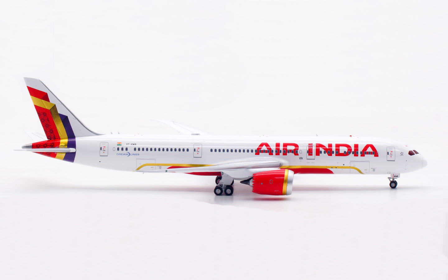 Aviation 400 1:400 Air India VT-AWA Boeing 787-9 - Image 9