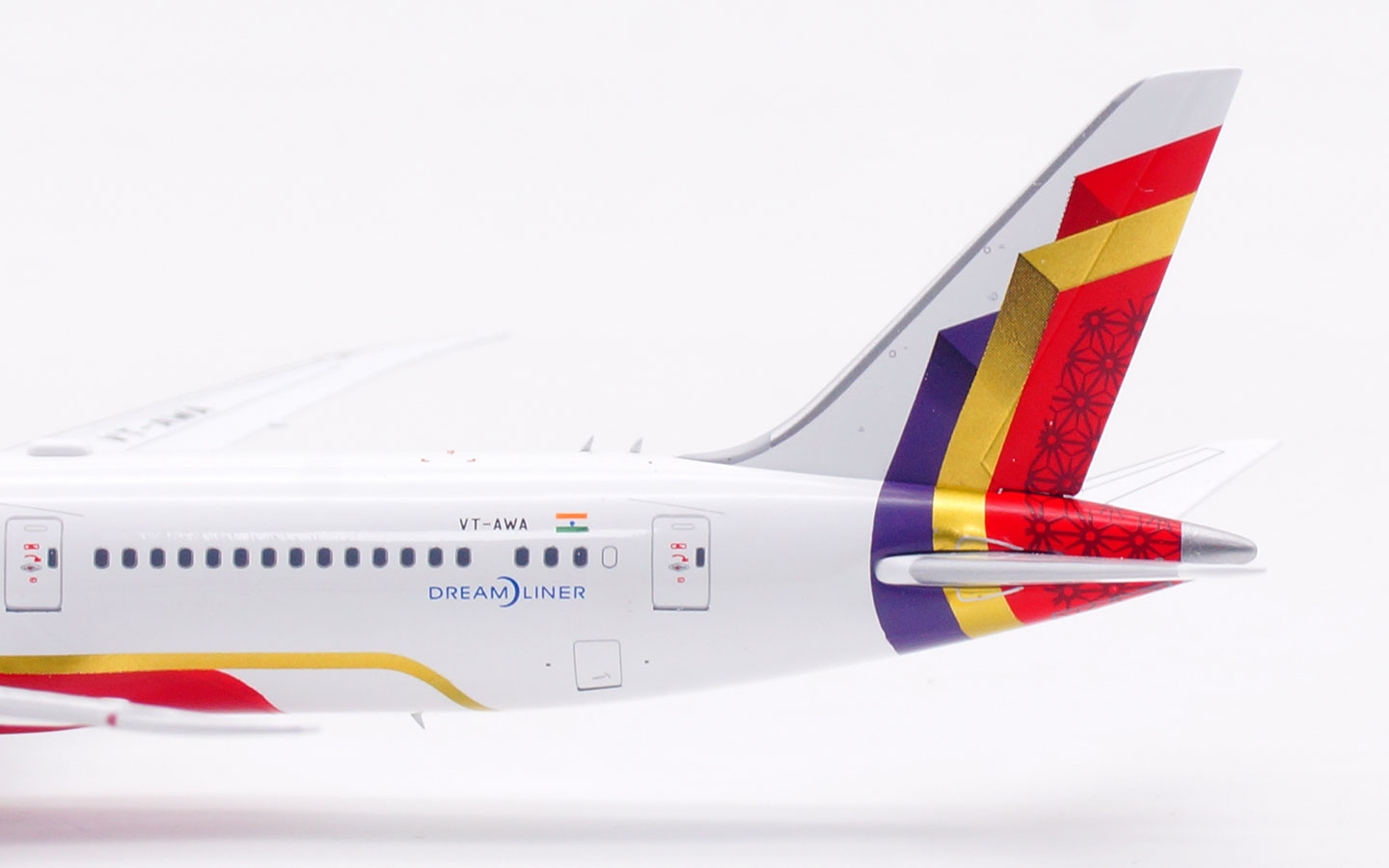 Aviation 400 1:400 Air India VT-AWA Boeing 787-9 - Image 11