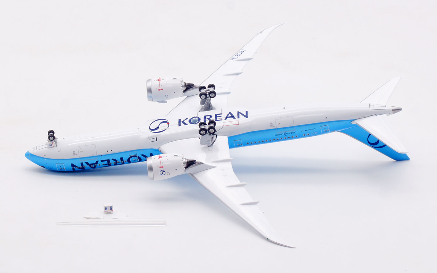 Aviation 400 1:400 Korean Air HL8081 Boeing 787-9 - Image 6