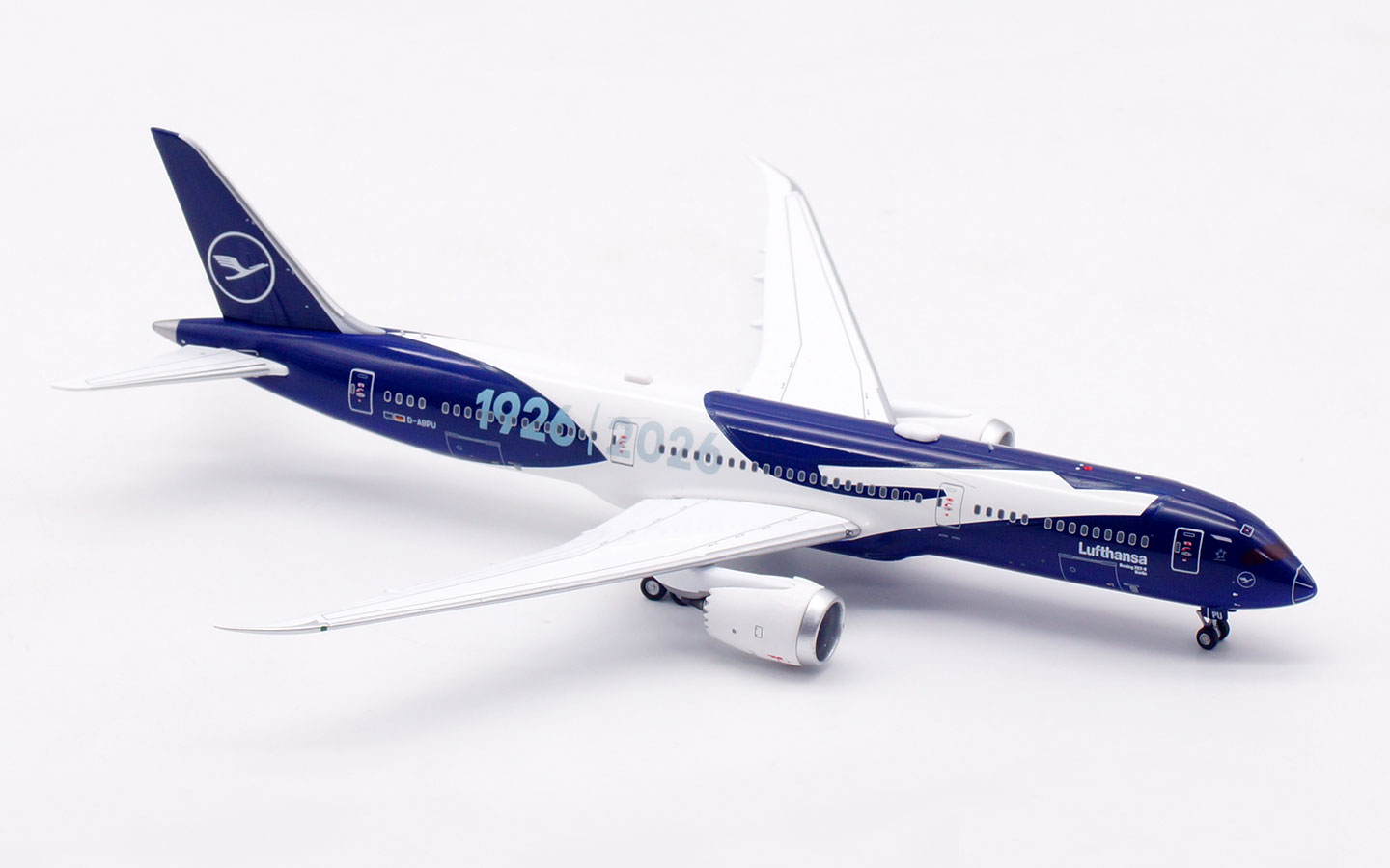 Aviation 400 1:400 Lufthansa D-ABPU Boeing 787-9 - Image 3