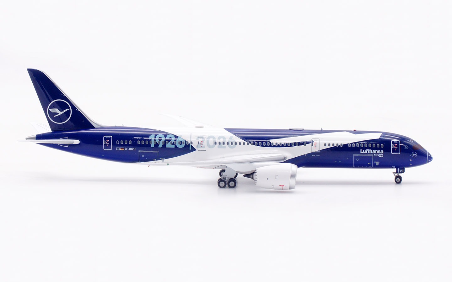 Aviation 400 1:400 Lufthansa D-ABPU Boeing 787-9 - Image 9