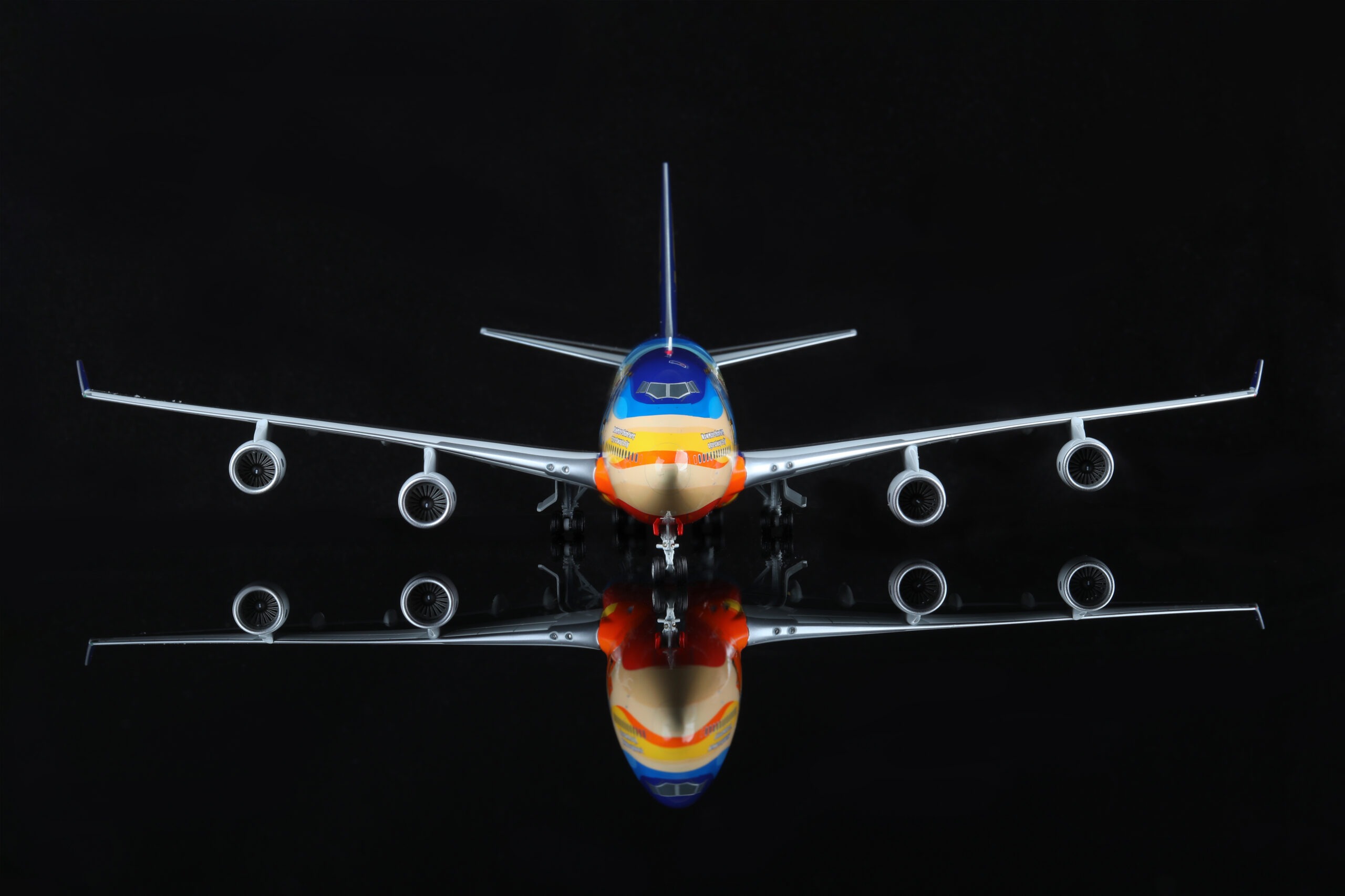 SQ Wings 1:200 Singapore Airlines 9V-SPK Boeing 747-400 - Image 2