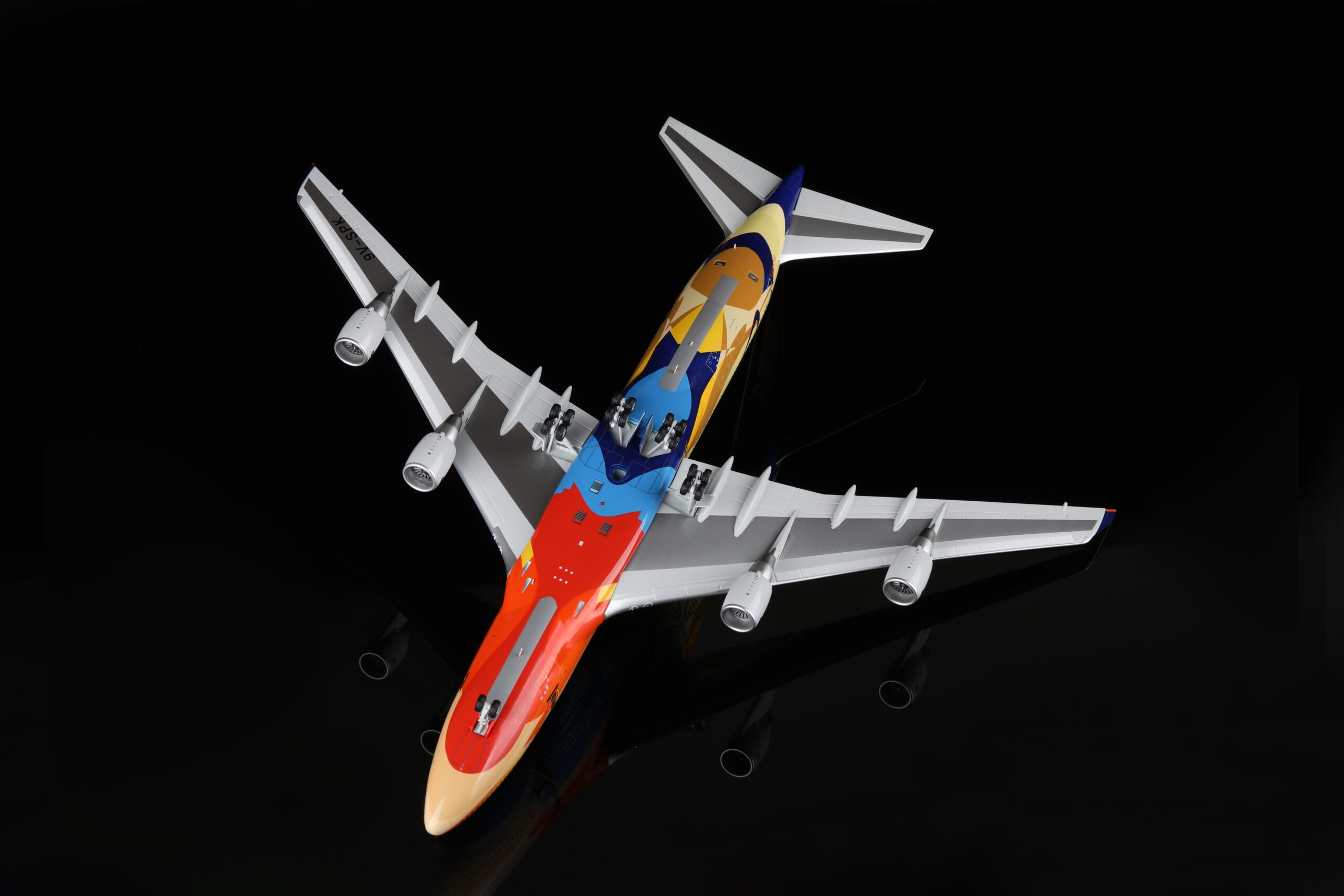 SQ Wings 1:200 Singapore Airlines 9V-SPK Boeing 747-400 - Image 9