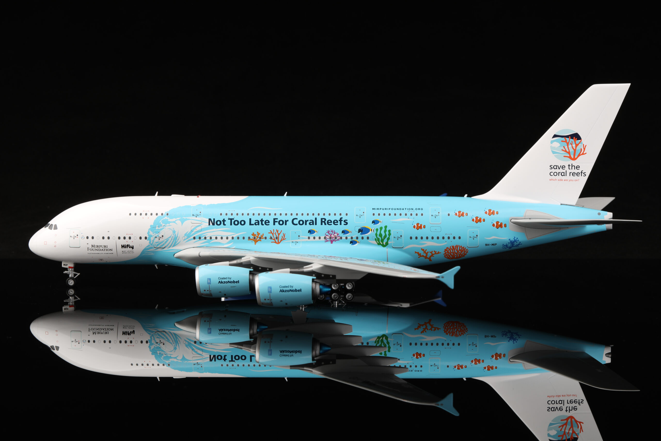 SQ Wings 1:200 HiFly Malta 9H-MIP Airbus A380-800 - Image 3
