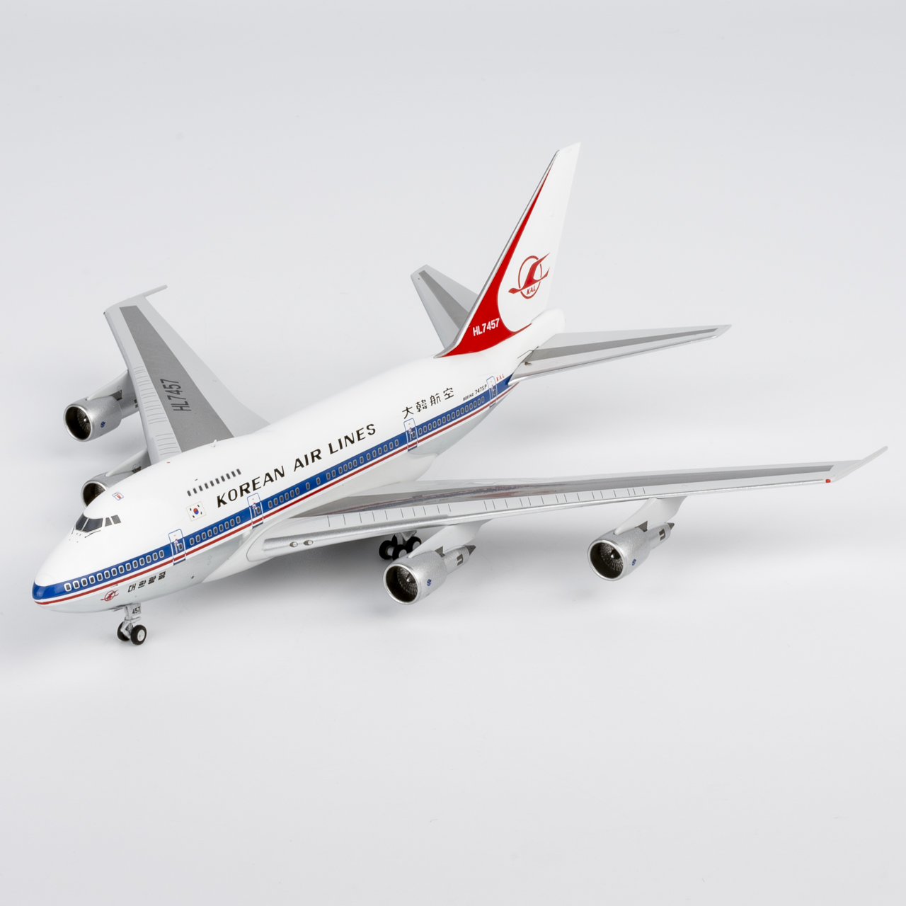 NG Models 1:400 Korean Air HL7457 Boeing 747-SP - Image 5